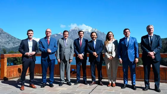 104054-paso-historico-para-la-provincia-saenz-anuncio-la-creacion-del-fondo-de-garantias-salta-1
