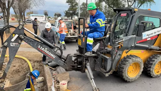 102738-continuan-los-trabajos-para-optimizar-el-servicio-de-agua-en-ciudad-del-milagro