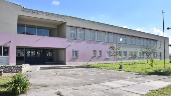 106080-inicio-la-puesta-a-punto-de-las-instituciones-educativas-en-toda-la-provincia