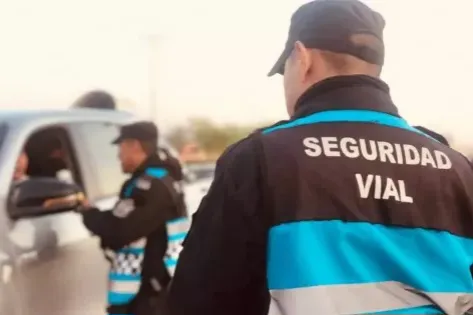 106337-seguridad-vial-intensificara-los-controles-vehiculares-y-de-alcoholemia-por-festivales-en-la-provincia