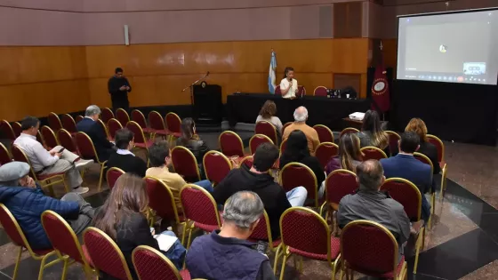 103798-salta-impulsa-la-vitivinicultura-organica-con-expertos-nacionales