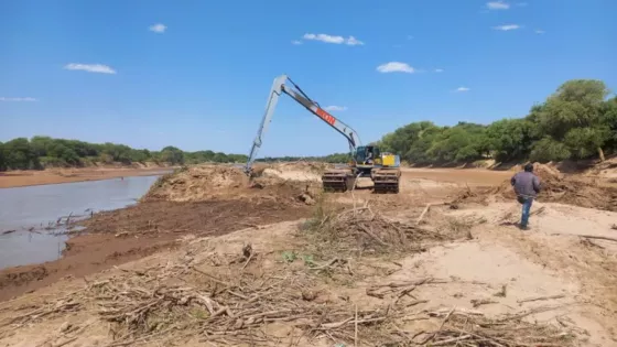 101137-recursos-hidricos-evalua-las-defensas-en-santa-victoria-este