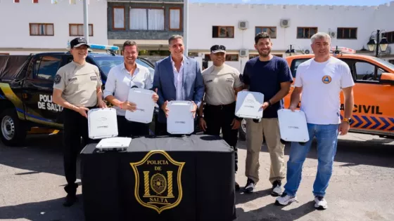 106373-incorporan-tecnologia-al-sistema-de-comunicacion-policial-y-de-defensa-civil