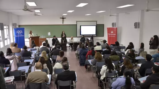 108368-capacitan-a-directores-de-instituciones-privadas-de-salta-sobre-liderazgo