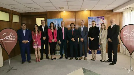 97961-comenzara-a-operar-el-vuelo-salta-asuncion-lo-anuncio-el-gobernador-saenz