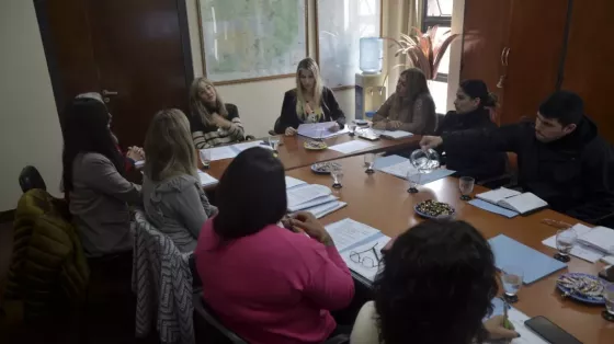 108182-educacion-actualiza-contenidos-sobre-consumos-problematicos-en-el-ambito-educativo