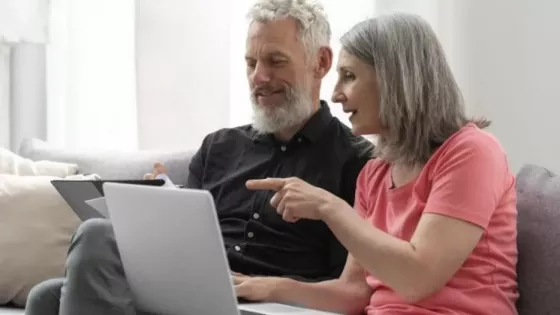 104907-se-dictara-un-curso-sobre-alfabetizacion-en-inteligencia-artificial-para-mayores-de-50-anios