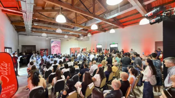 105414-salta-lanzo-la-temporada-de-verano-2026-y-presento-un-calendario-con-mas-de-900-actividades-en-toda-la-provincia