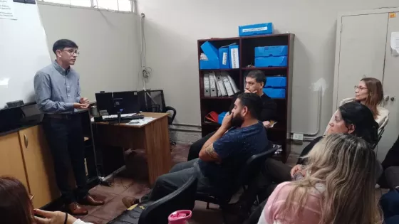 107459-defensa-del-consumidor-fortalece-la-atencion-ante-casos-de-sobreendeudamiento-con-nuevas-capacitaciones-internas