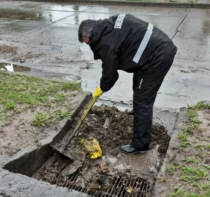 limpieza-de-bocacalles-1-e1766951798442