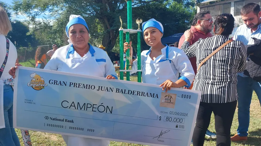 concurso-empanada-la-linda-2-2048x1153