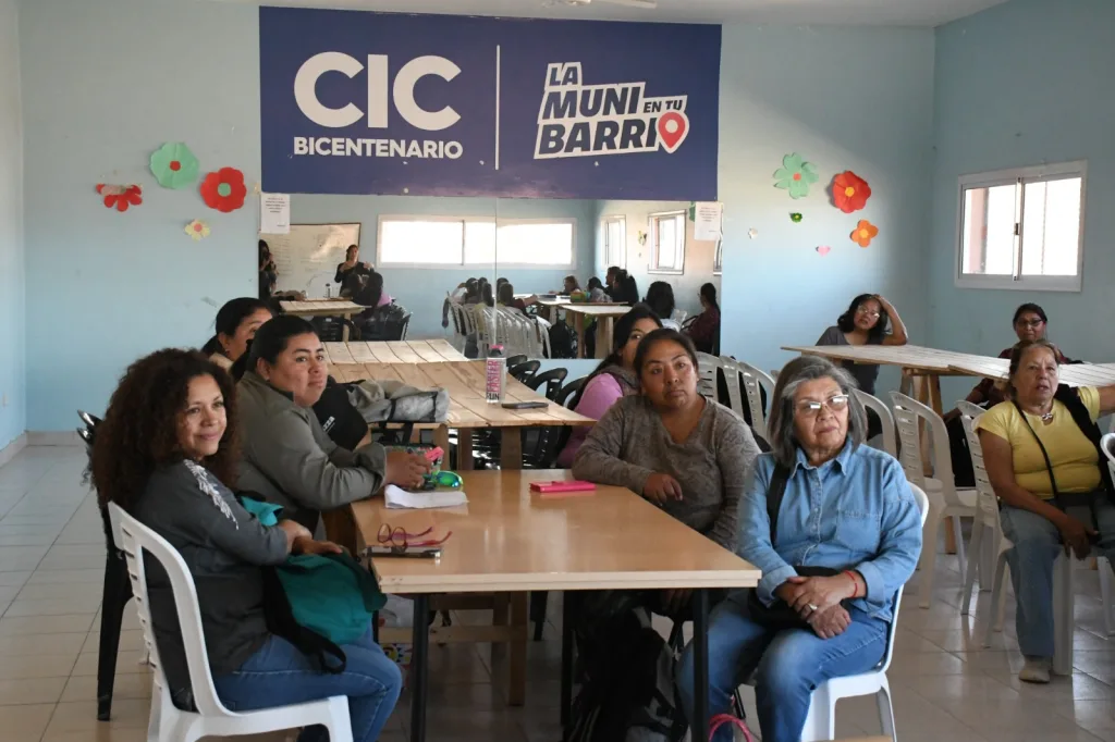 clase-textil-en-el-cic-de-bicentenario-3-1024x682