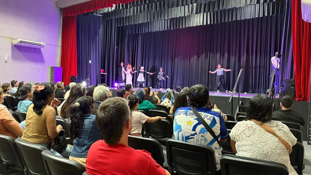 publico-teatro-1536x864