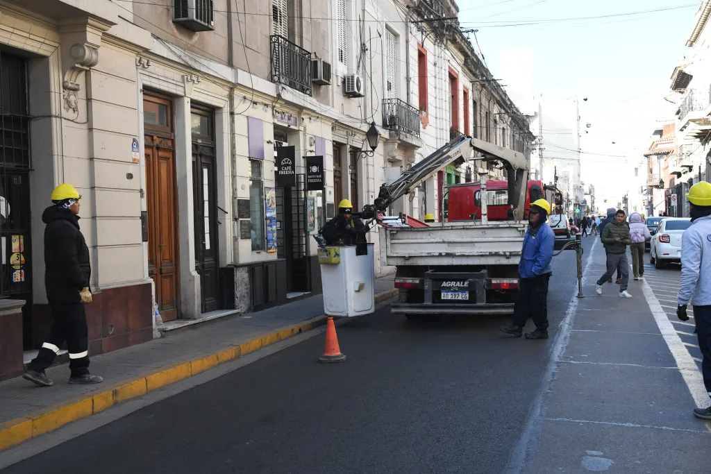 Internet_20250624_192935_4