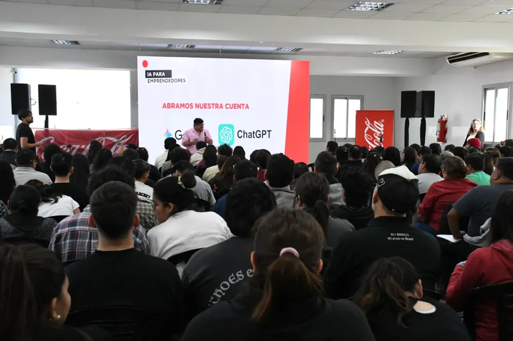 capacitacion-de-la-ia-con-coca-cola-3-1536x1023