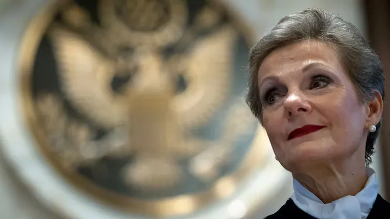 la-jueza-de-nueva-york-loretta-preska-decide-si-le-otorga-a-la-argentina-la-suspension-de-la-entrega-de-las-acciones-de-ypf-foto-reuters-3WQXBZWPVZE2LOJALSUY2MG2BY