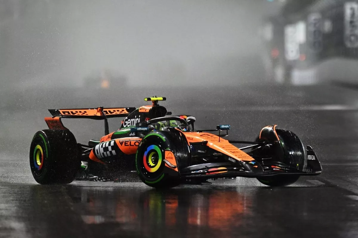 lando-norris-mclaren-2