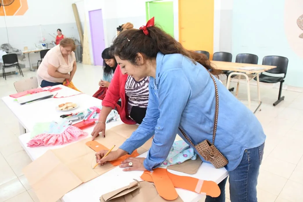 taller-de-ropa-para-mascotas-14
