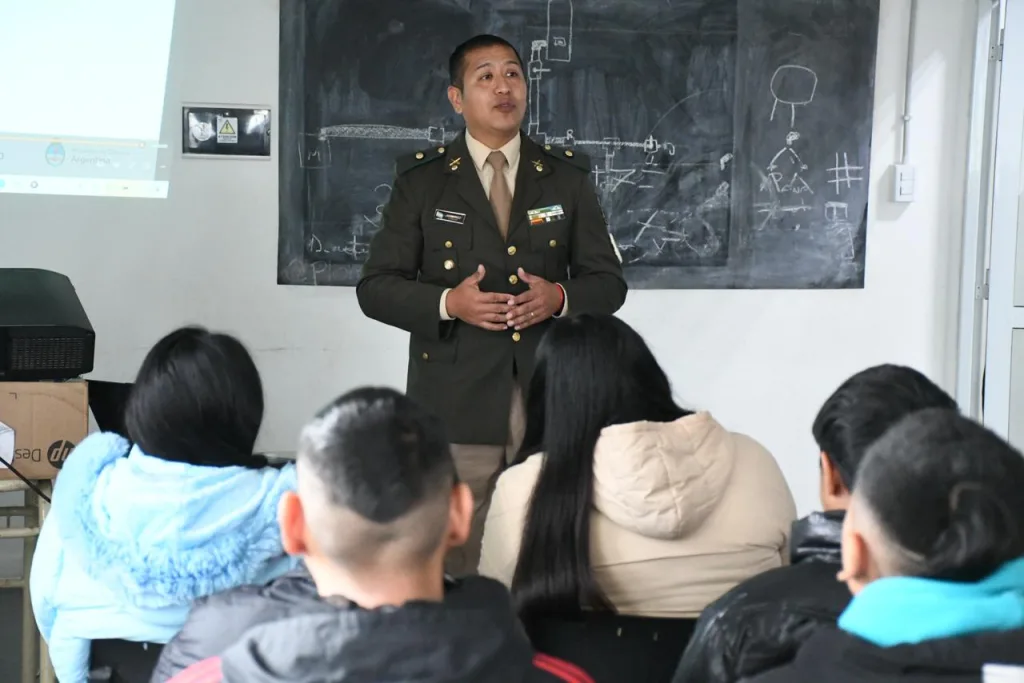 charla-del-ejercito-2-1024x683