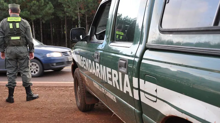 detuvieron-a-23-gendarmes-serian-parte-de-una-red-que-cobraba-coimas-de-hasta-600000-a-camioneros-foto-el-doce-NEK7QXCQO5DA5KPYZWJRNCEUI4
