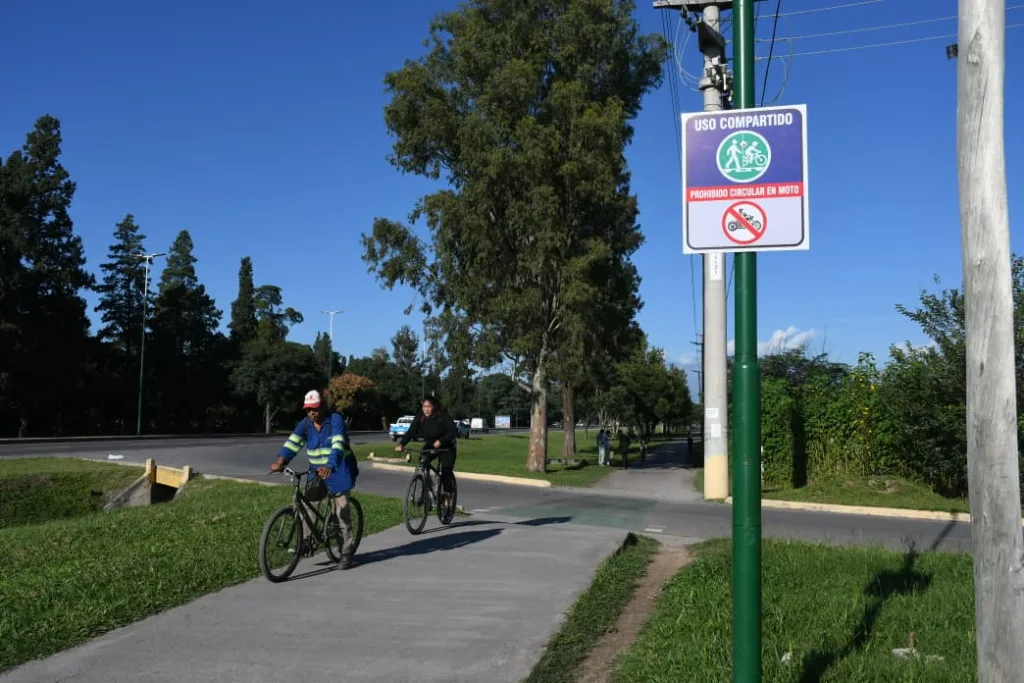 carteles-ciclovia-3-1024x683