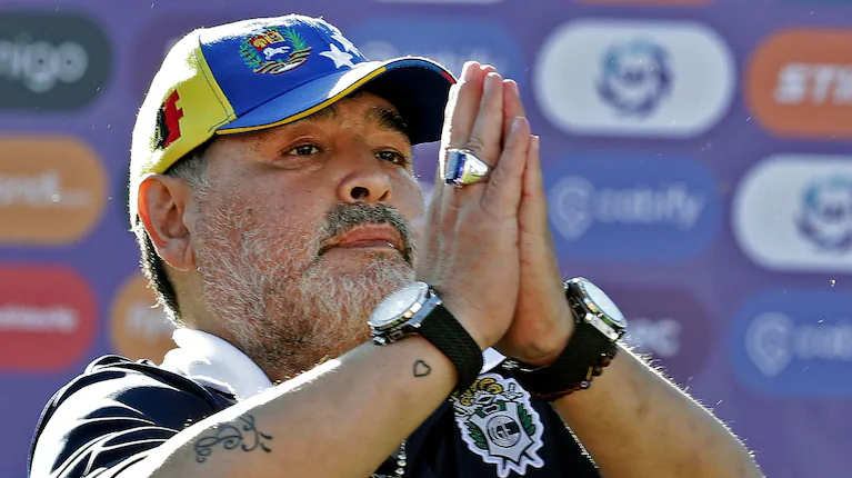 el-medico-que-hizo-la-autopsia-de-diego-maradona-revelo-como-encontro-el-cuerpo-en-la-habitacionfoto-afp-W4LF54OJKBC5XDS36EGJOOY3DA-1