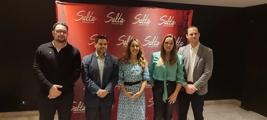 14e1caff-a857-40d1-87ed-ca8b23c552bc-1024x461