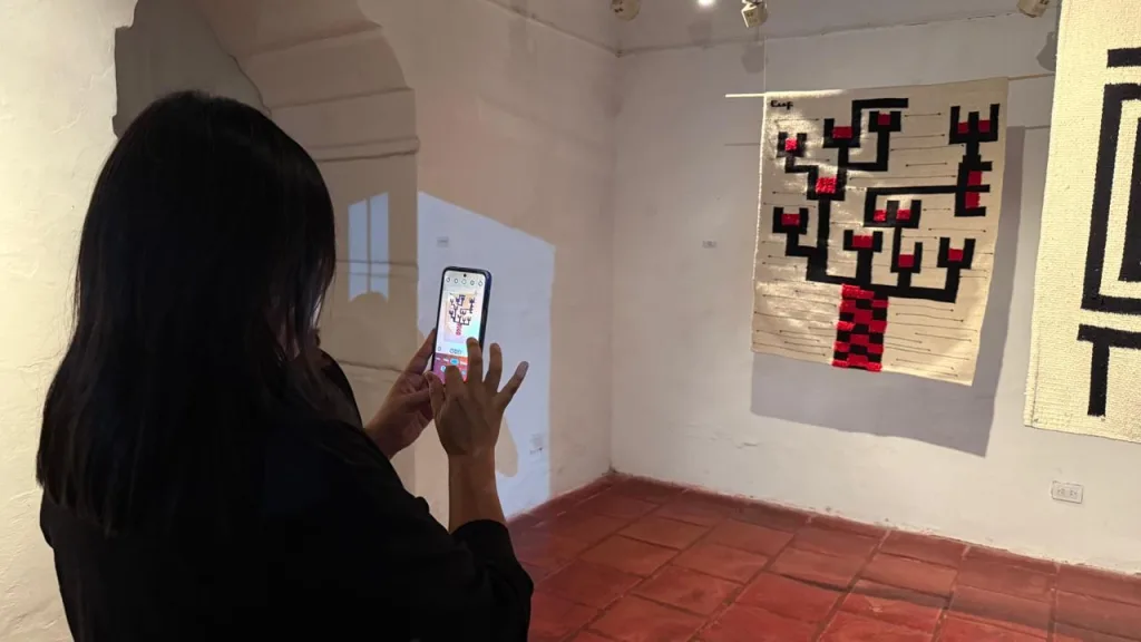 9entre-tramas-y-textiles-inauguracion-1-1-1024x576