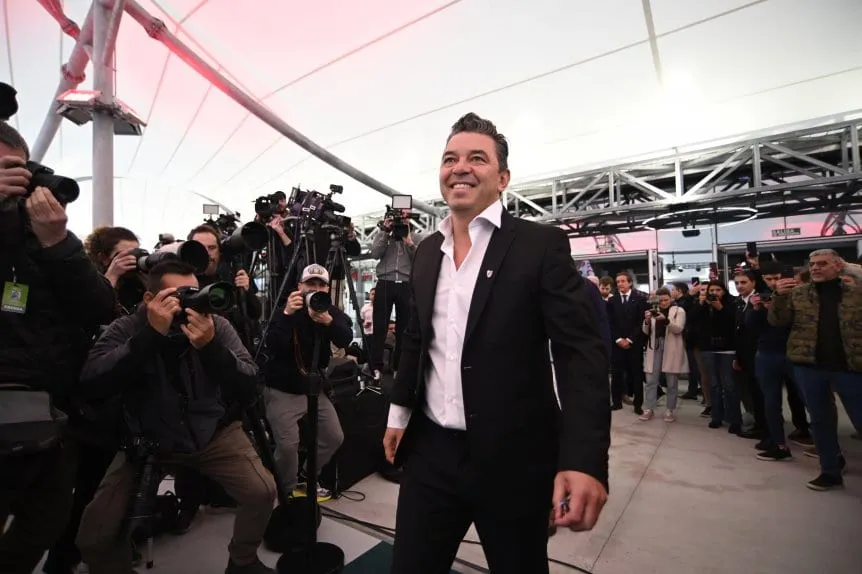 marcelo-gallardo-presentacion-river_w862