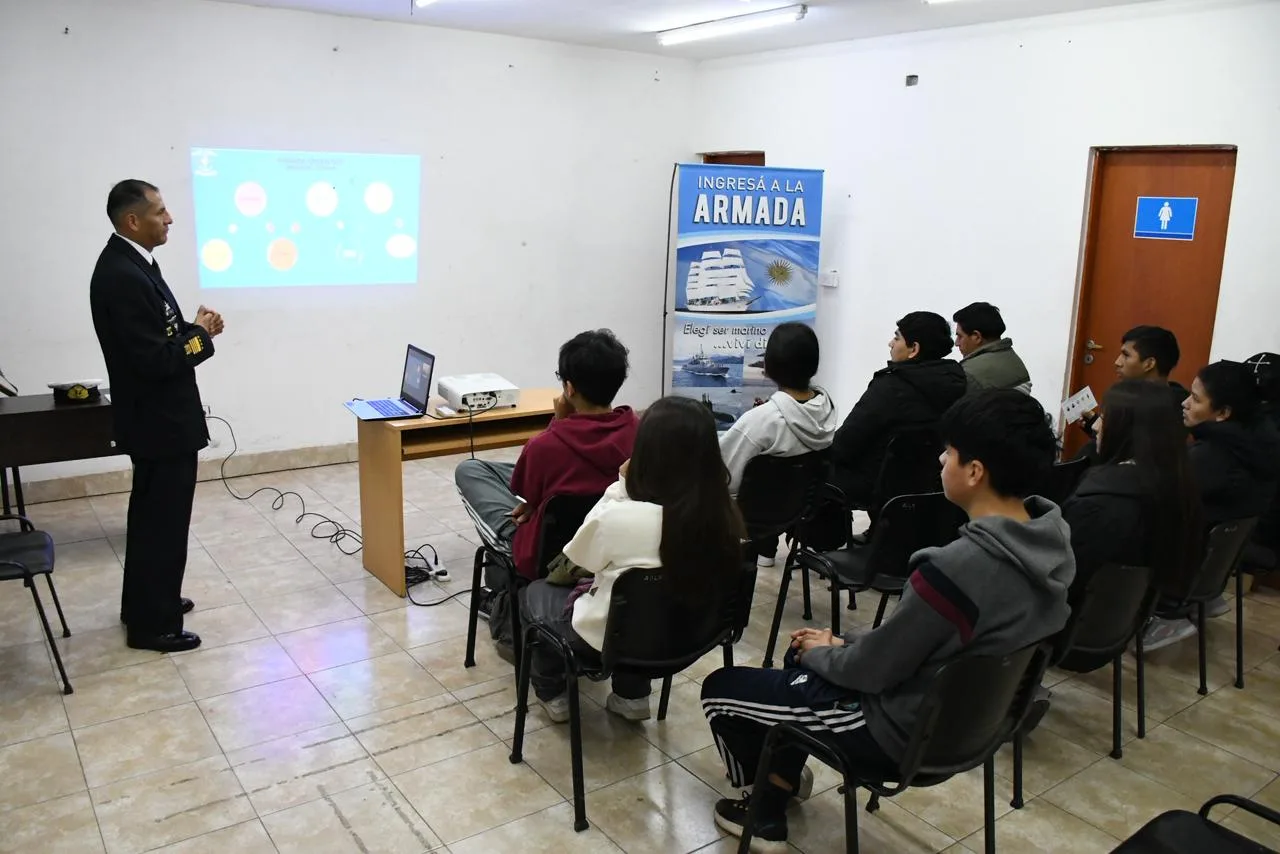 charla-armada-argentina-4