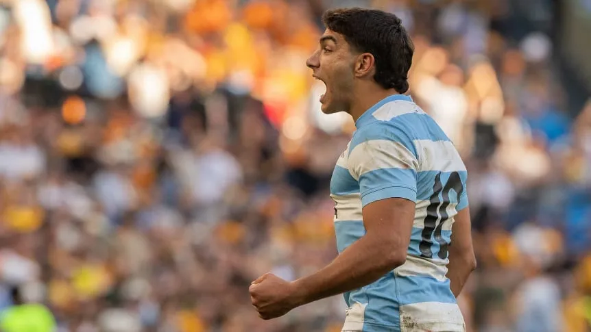 santi-carreras-la-figura-decisiva-del-triunfo-de-los-pumas-ante-australia_862x485