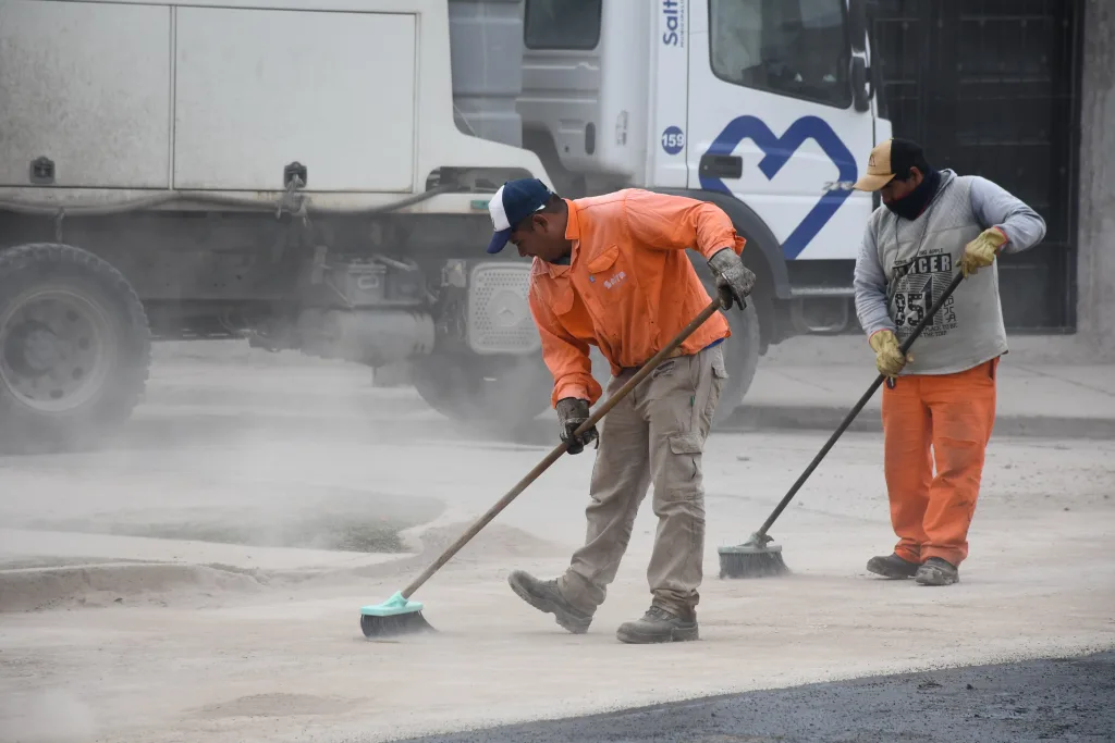 Internet_20250605_203124_2