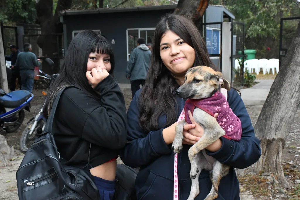 visita-alumnos-centro-de-adopciones-5-1024x683
