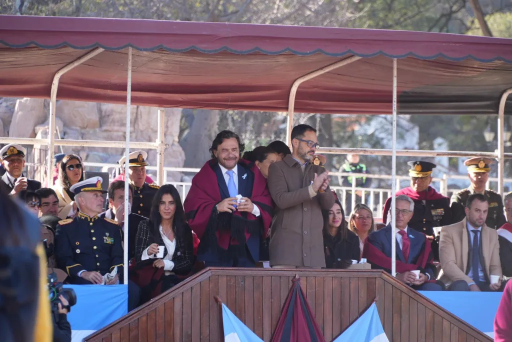 desfile-guemes-1-1024x684