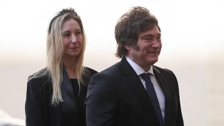 el-gobierno-celebro-la-media-sancion-de-la-ley-que-baja-la-edad-de-imputabilidad-foto-reutersmatteo-minnella-3Z7QURWXNNFNHL4HJNW6UCMAEM-1