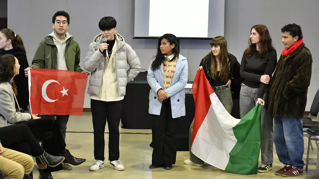 Internet_20250620_170056_2