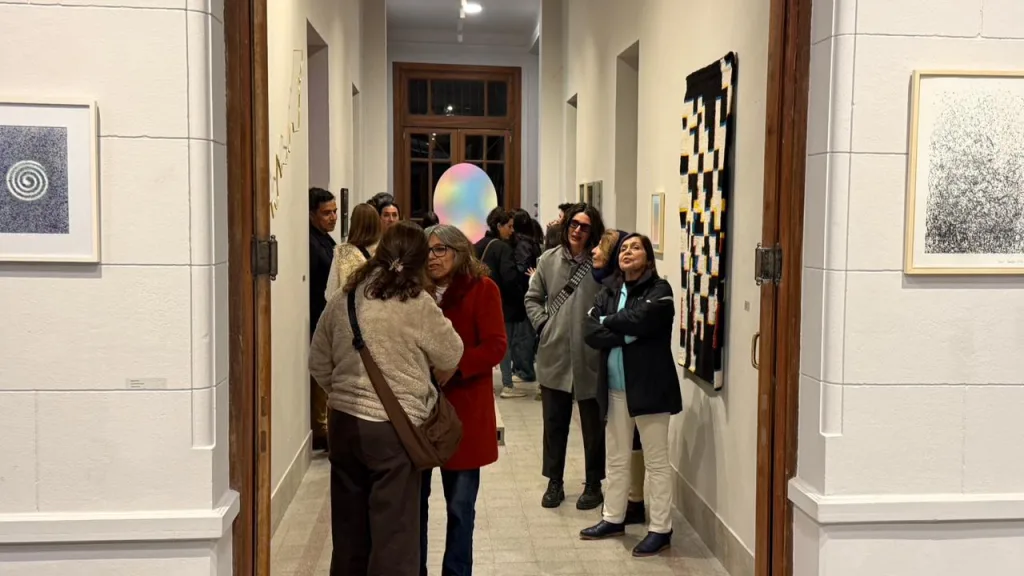 2muestra-la-distancia-adecuada-1024x576
