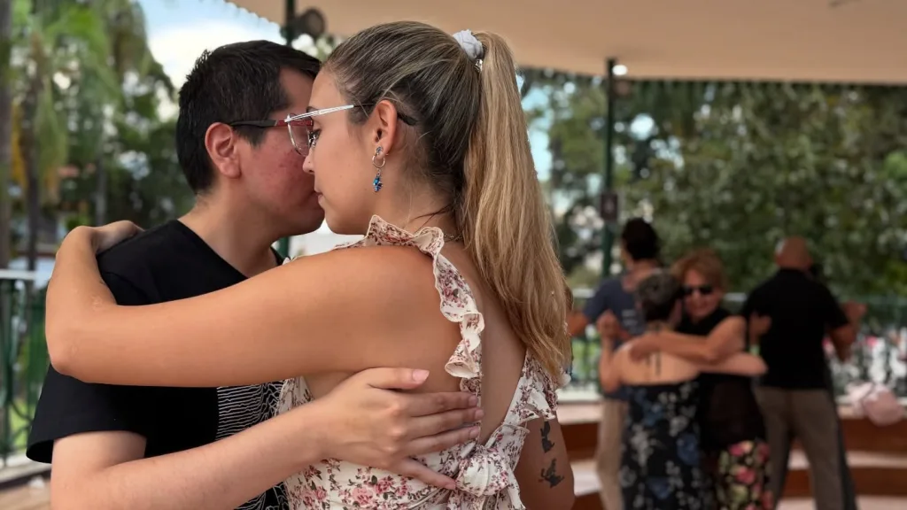 3archivo-tango-glorieta-1024x576-1